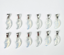 Load image into Gallery viewer, Crescent Moon-Phase Pendant