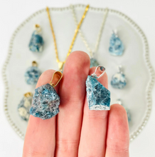 Load image into Gallery viewer, Blue Apatite Pendant
