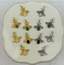 Load image into Gallery viewer, Mystic Bee Necklace
