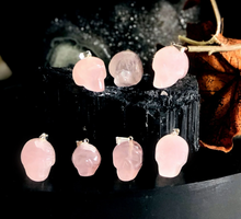 Load image into Gallery viewer, Skully Pendant
