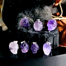 Load image into Gallery viewer, Skully Pendant
