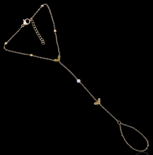 Load image into Gallery viewer, Hearted Hand Chain Bracelet
