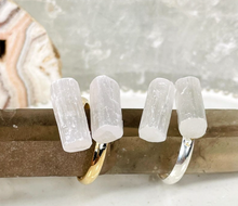 Load image into Gallery viewer, Twin Rawks Ring
