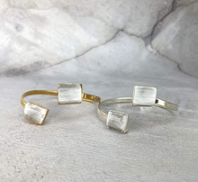 Load image into Gallery viewer, Cryta-Cuff Bracelet
